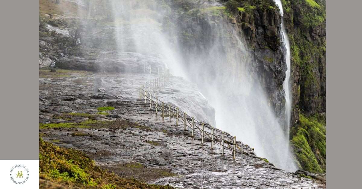 Reverse Waterfall Naneghat